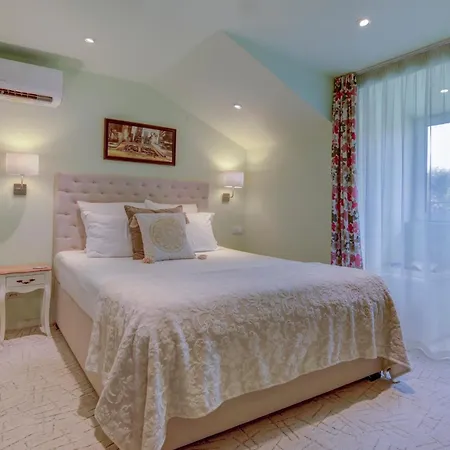 Boutique Pensión Varna